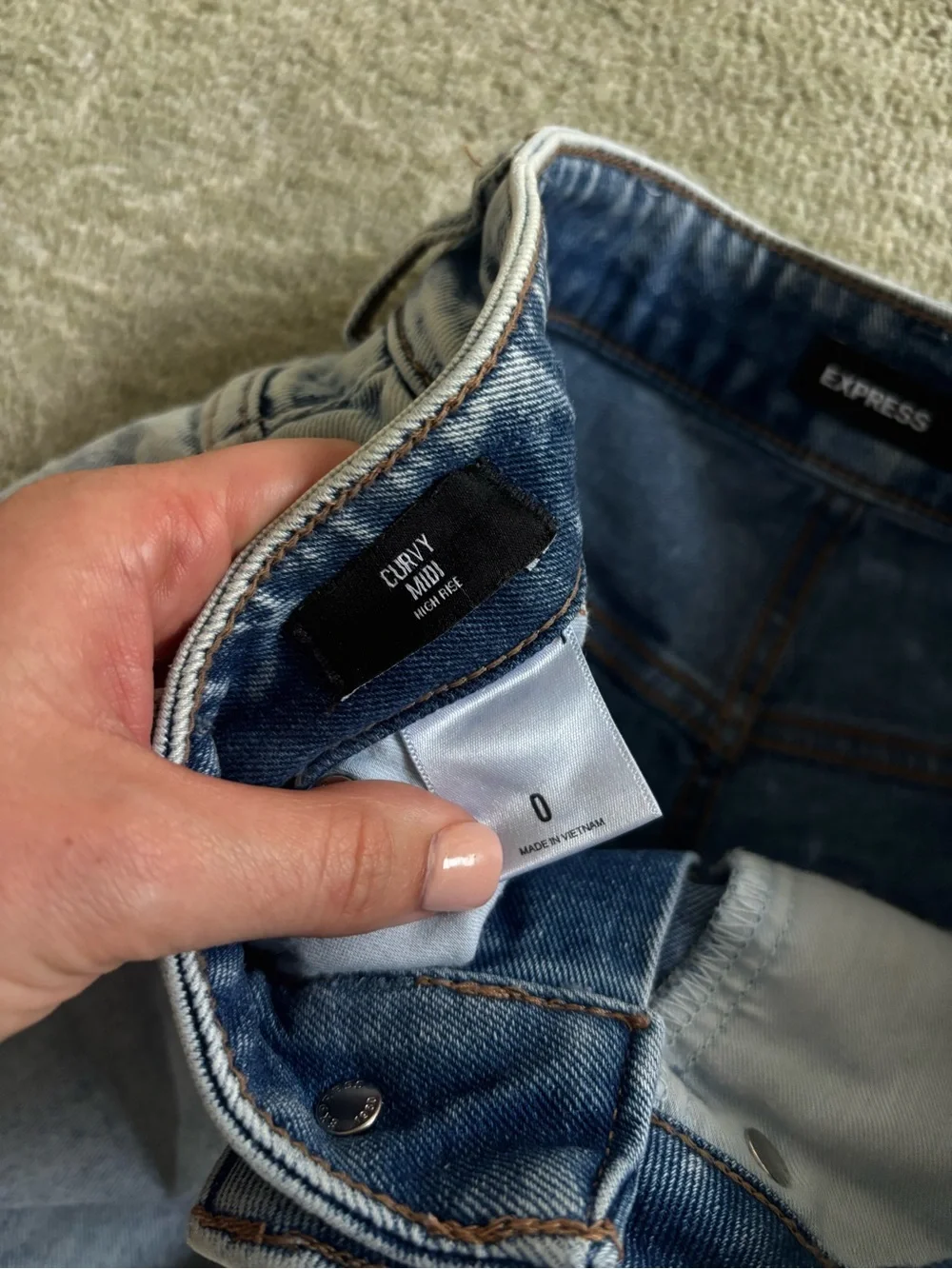 Express Curvy Midi High-Rise Jean Shorts